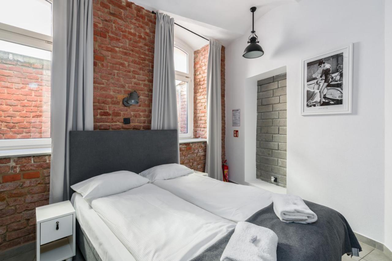 Underground Level Apartments Strzalowa By Renters Poznan Exterior photo